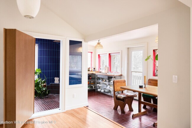 Building Photo - 2640 NY-32