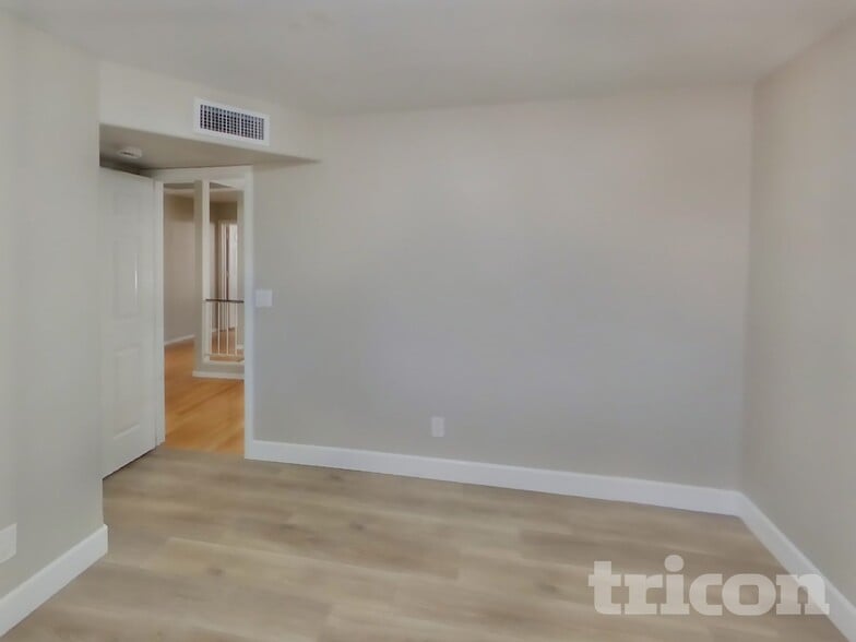 Building Photo - 2613 N 89th Dr