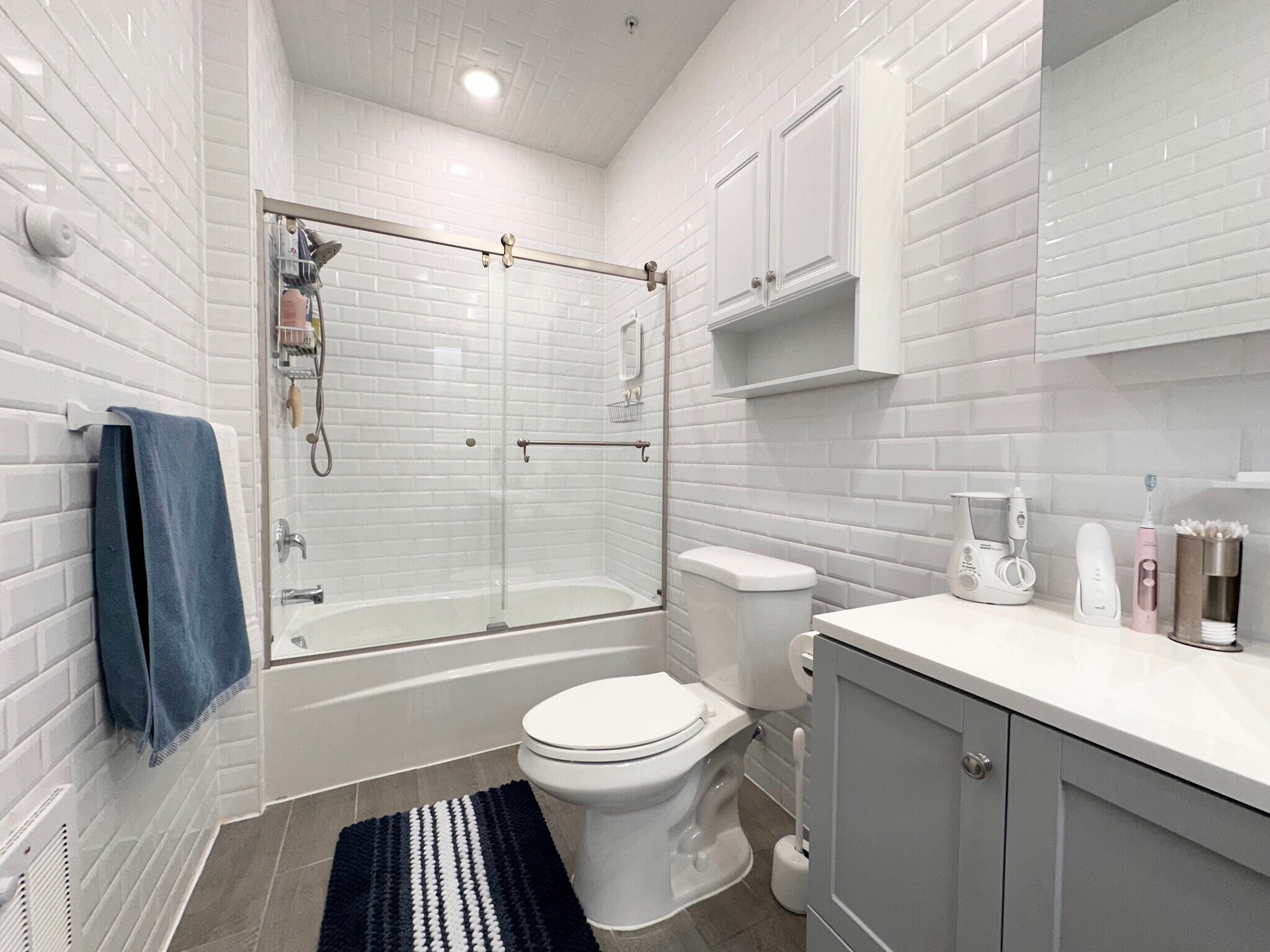 Building Photo - 37 Spruce St