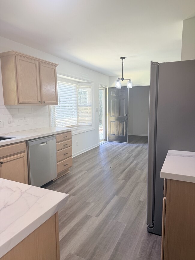 Building Photo - 6504 Zack Rd