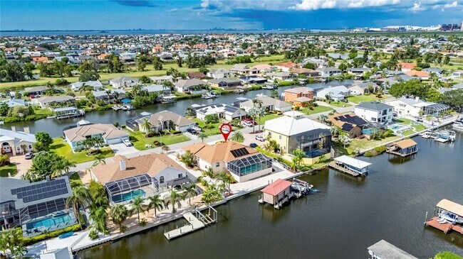 Building Photo - 816 Golf Island Dr