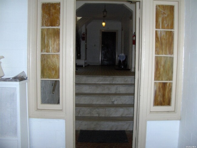 Building Photo - 129 Broadway