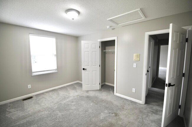 Building Photo - 7543 Ashley Meadow Dr