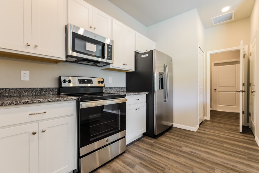 Building Photo - 17457 Waco Ave