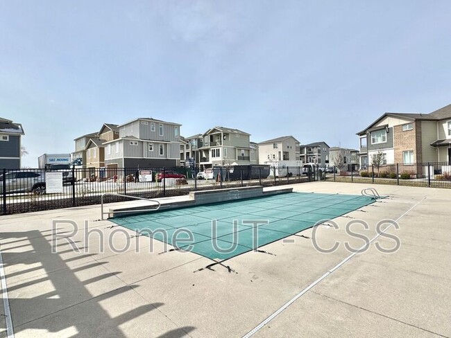 Building Photo - 18 N 1100 W