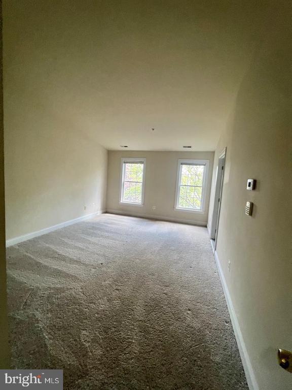 Building Photo - 22106 Fair Garden Ln
