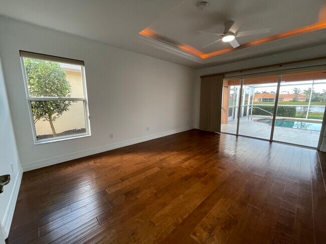 Building Photo - 9324 La Bianco St