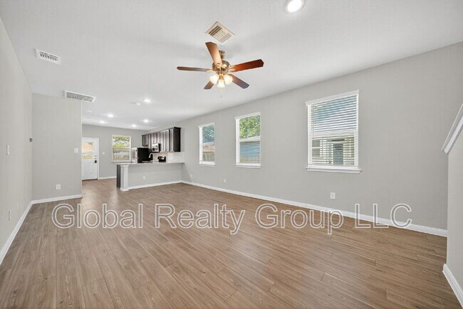 Building Photo - 236 Joseph Cir