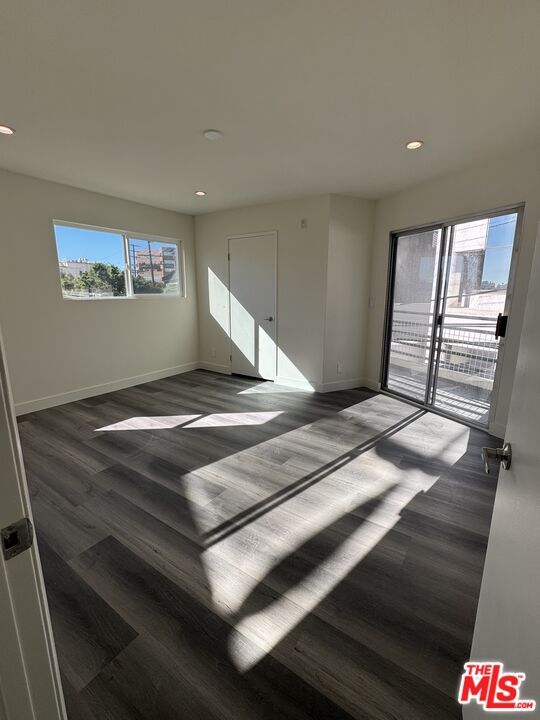 Building Photo - 11735 Dorothy St