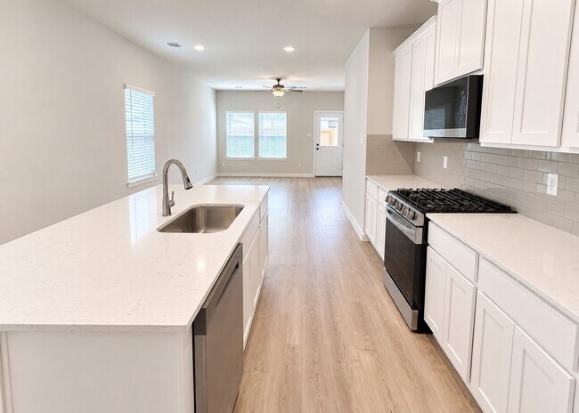 Building Photo - 4026 Bay Ct