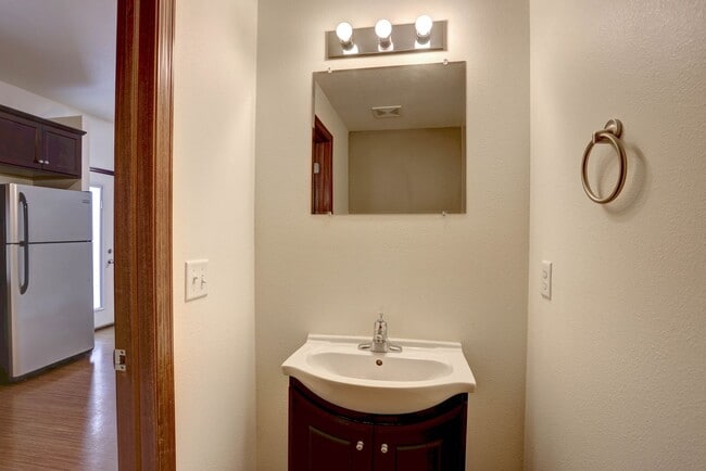 Building Photo - 205 Partridge Path