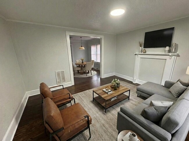 Building Photo - 804 Worth St