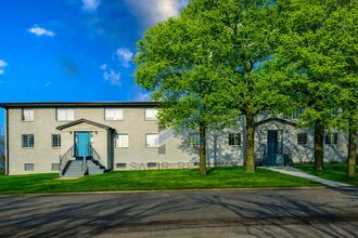 Building Photo - Limited-Time Move-In Promotion!
Move in on or before May 15th and receive your choice of incentiv...
