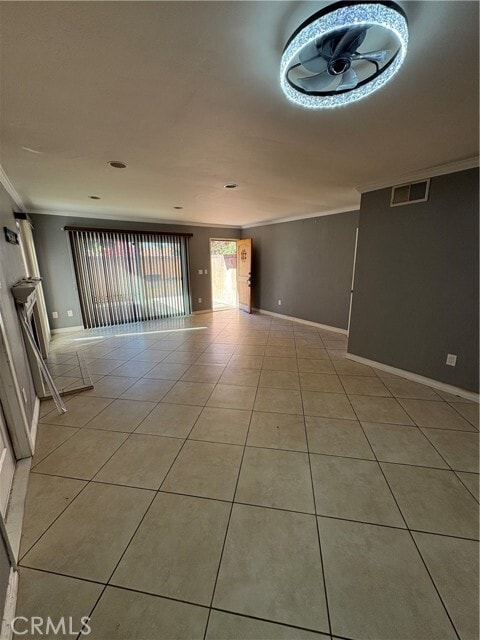 Building Photo - 1132 Cll Adra