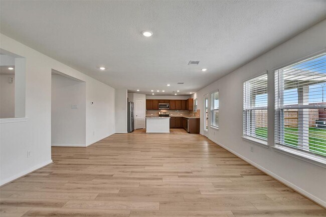 Building Photo - 18214 Sessile Oak Dr