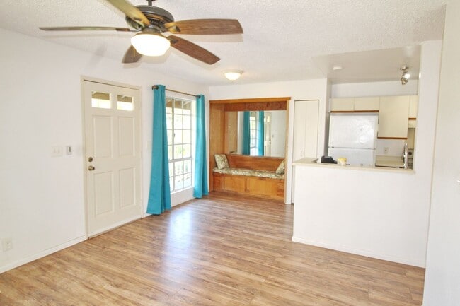 Primary Photo - Unfurnished 2 bed/ 1.5 bath Kihei Villages