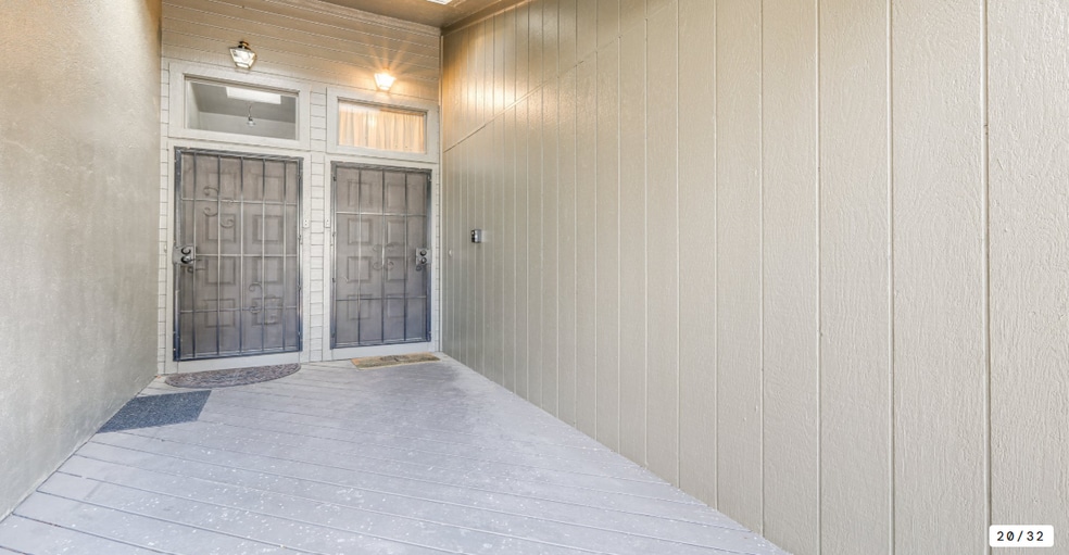 Front door - 2665 N Valley View Rd
