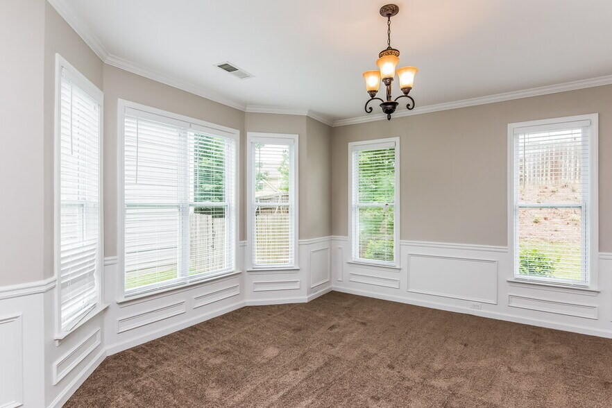 Building Photo - 4405 Walforde Blvd