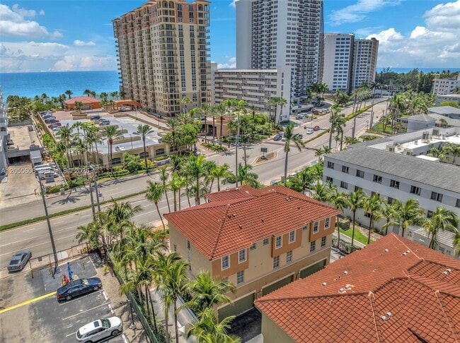 Building Photo - 2065 S Ocean Dr