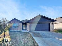 Building Photo - 10600 NW 20th St