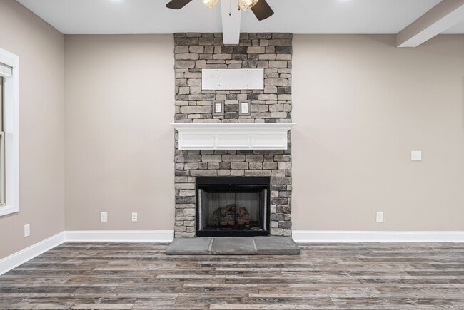 Building Photo - 1151 Eagle's View Dr