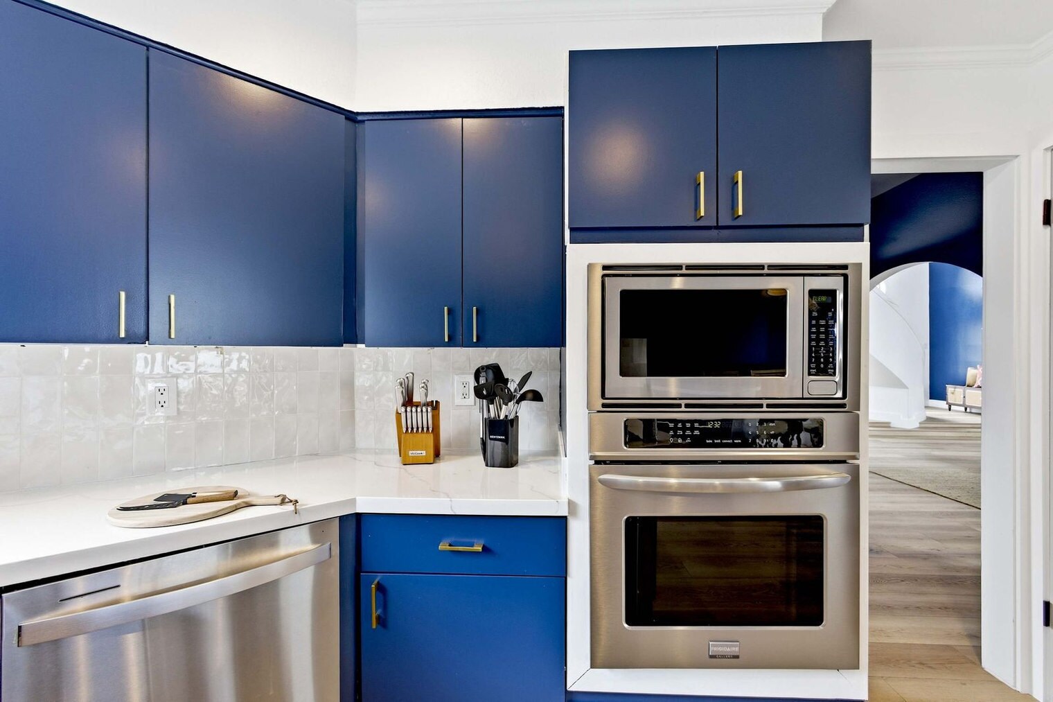 Building Photo - 7621 North Songbird-SI ID1501425P