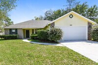 Building Photo - 1290 Bee St N