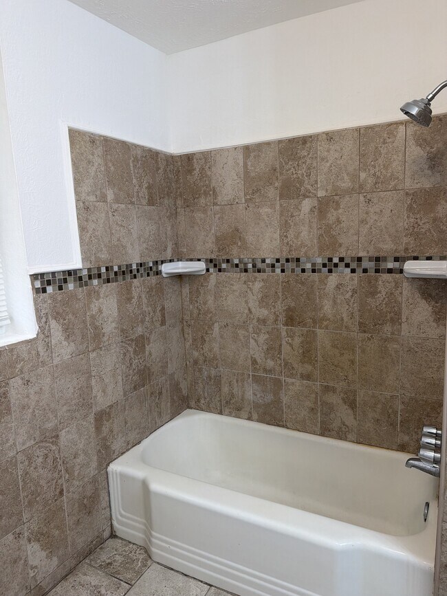 Building Photo - 2225 McClellan St