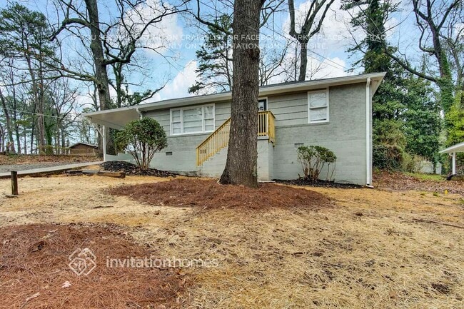 Building Photo - 2500 Brentwood Rd