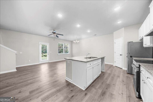 Building Photo - 109 Peterson St