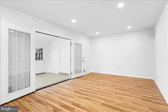 Building Photo - 239 Nottoway St SE