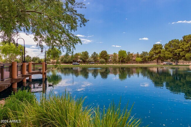 Building Photo - 4333 S Rim Ct