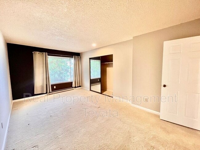 Building Photo - 7650 Birch Bay Dr