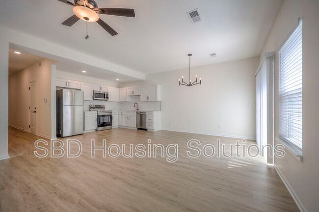 Building Photo - 9003 E 85th Pl