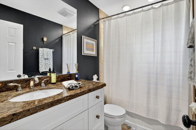 Building Photo - 11294 Pine Valley Dr