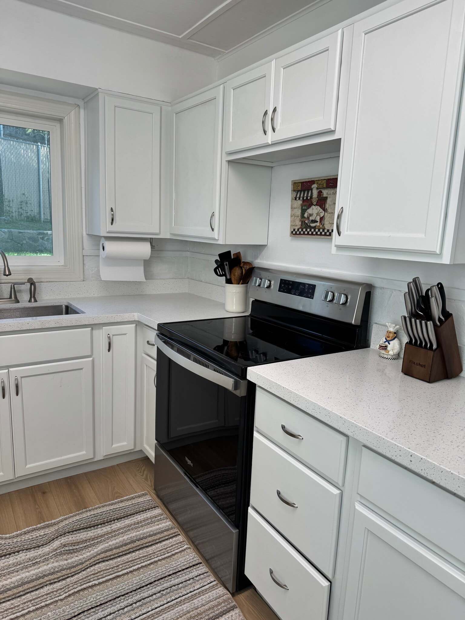 Building Photo - 820 Hope St