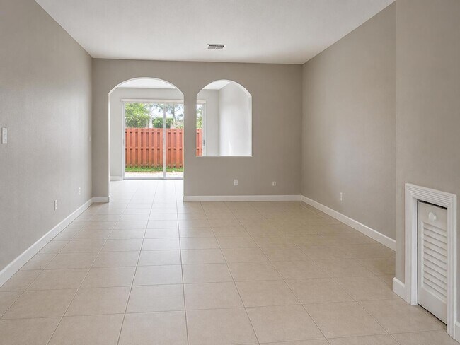 Building Photo - 5610 NW 107th Ave
