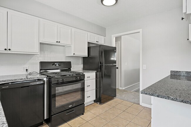 Building Photo - 16601 Eldorado St NW