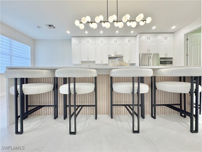 Building Photo - 12667 Biscayne Ct