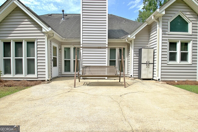 Building Photo - 304 Lamella Ln