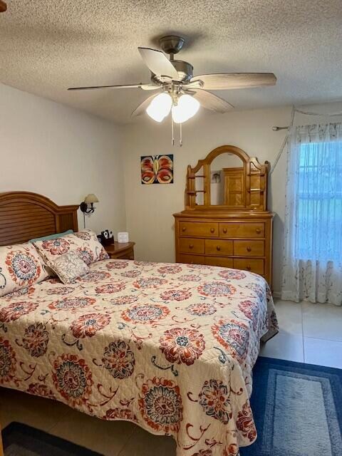 Building Photo - 3841 Island Club Cir E