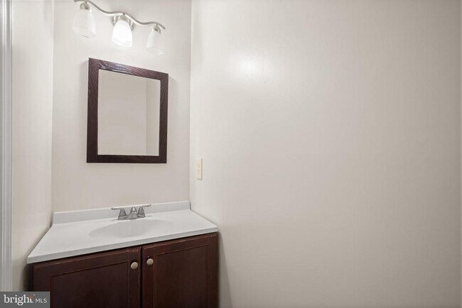 Building Photo - 12405 Gooderham Way