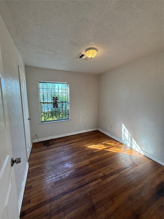 Building Photo - 5411 Bellfort Ct