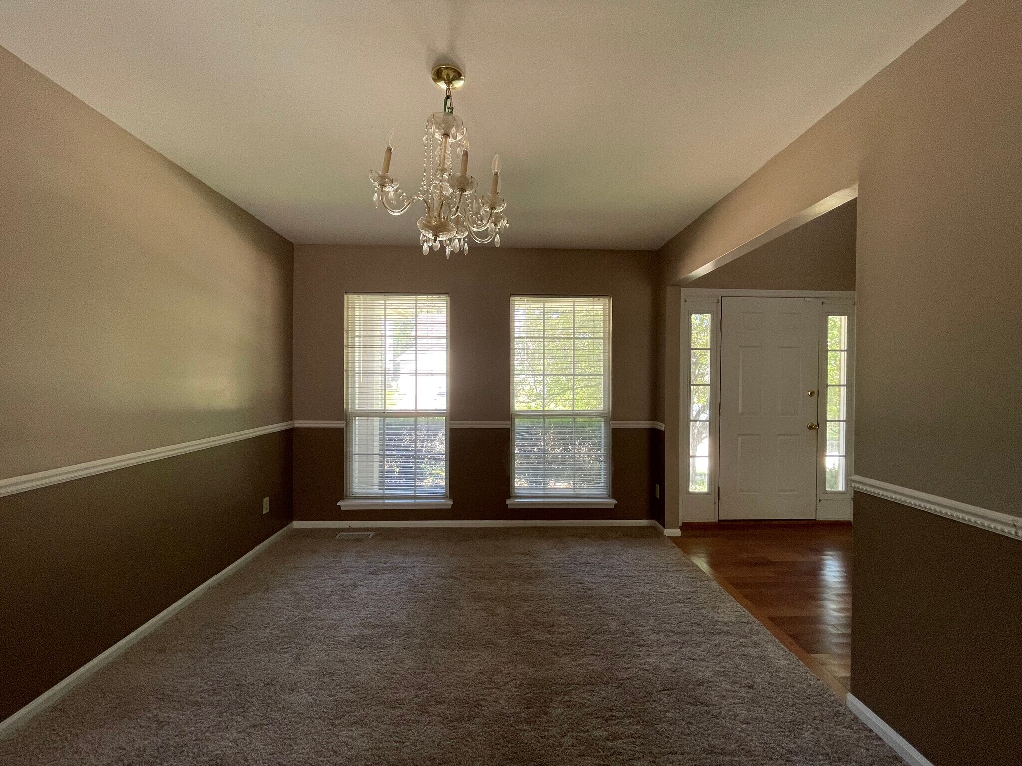 Building Photo - 636 Canary Estates Dr