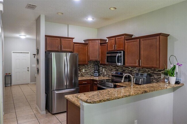 Building Photo - 11191 Savannah Landing Cir
