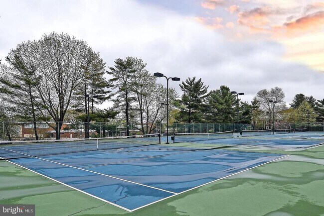 Building Photo - 2829 S Abingdon St