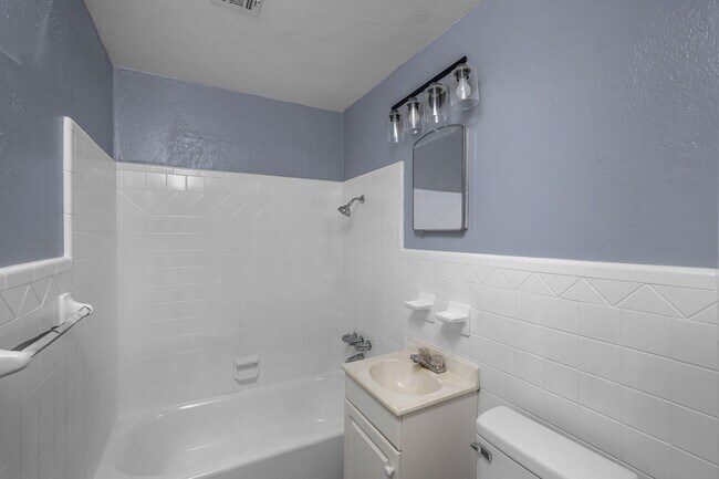 Building Photo - 1416 NW 23rd St