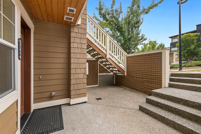 Building Photo - 2070 NW Talus Dr