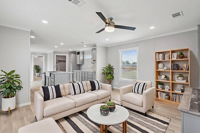 Building Photo - 1030 Monarch Dr