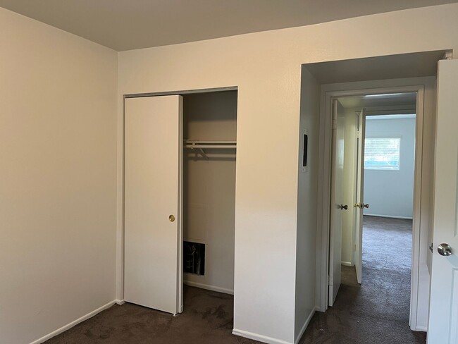 Building Photo - 2 Bedroom Condo in Diamond Bar